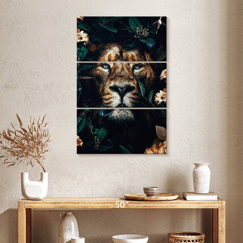 Brampt Lion I, 38" H x 24" W