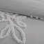 Très grand / très grand édredon. Chenille. Gris chaud et blanc. . 3 pièces avec 2 taies décoratives. Décoration de chambre Shabby Chic. Motif floral blanc en coton doux.-121318554-121318555