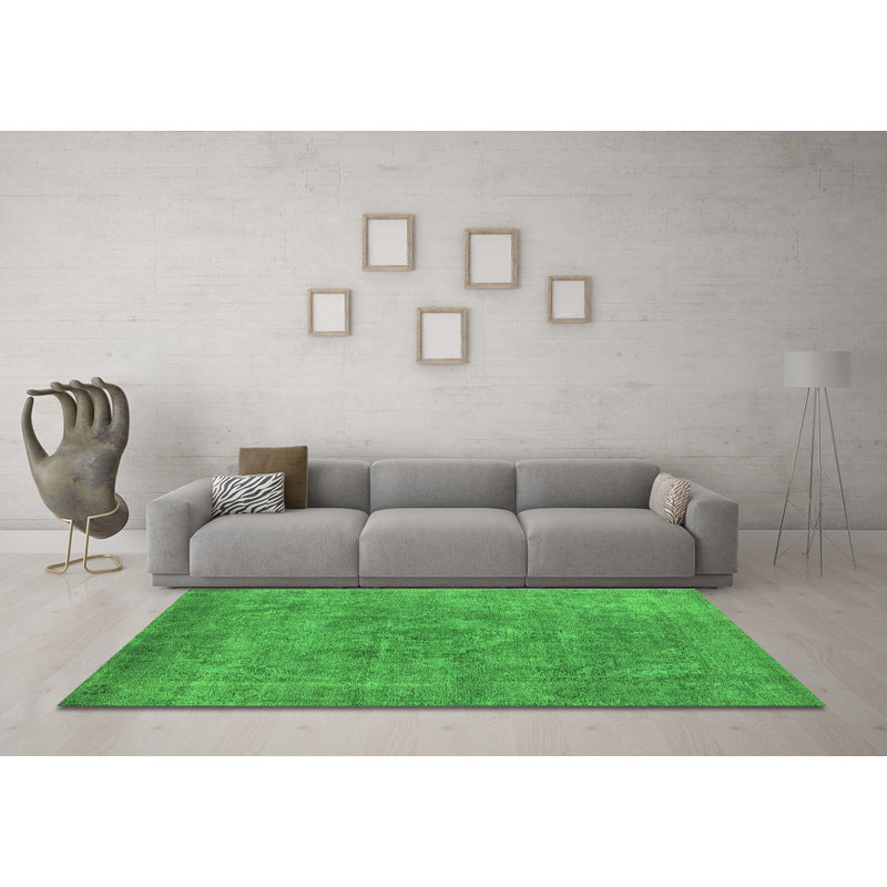 Erikc Washable Oriental Indoor Rug, Round 6'