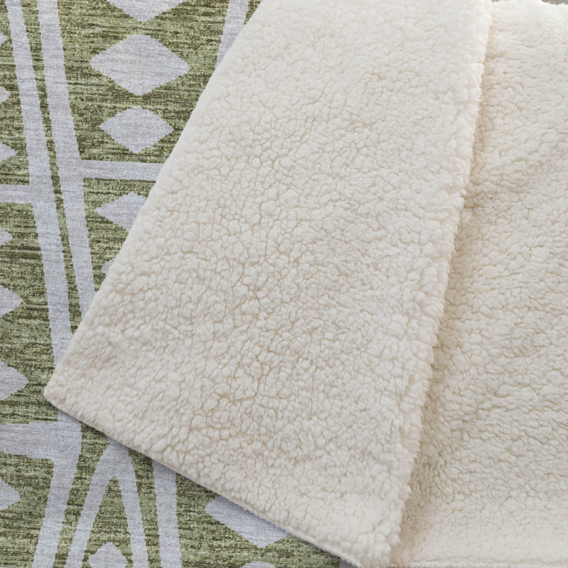 Couverture Sherpa verte One Pixie Street 50 po x 70 po, Mousse; aloès; ivoire; beige