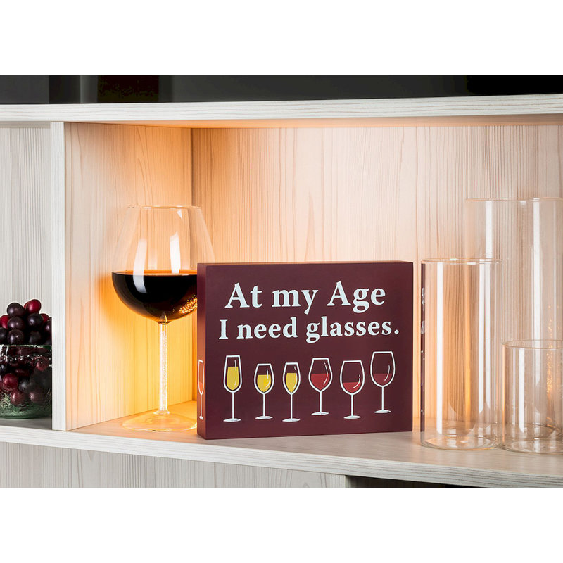 Enseigne « dejontae at my age I need glasses »