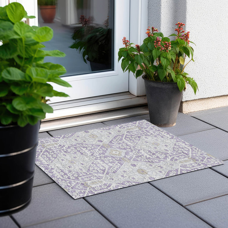 Tapis intérieur / extérieur en polyester tissé à la machine mâle Mauve, Rectangle 1 pi 8 po x 2 pi 6 po