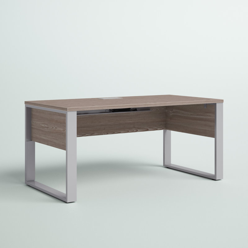 Bureau avec prises intégrées Maysey, H 28,7 po x l 63 po x P 32 po, Espresso / Argent