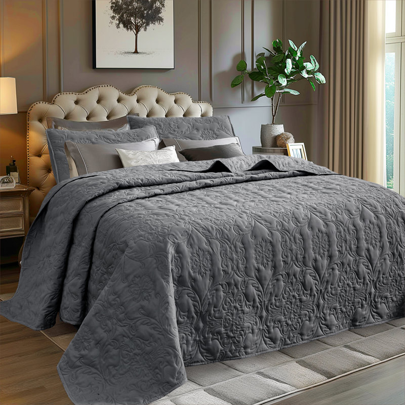 Quilt Set, Gray, King Quilt + 2 King Pillowcases