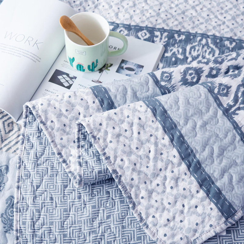Polyester Geometric Shapes Quilt, Twin Quilt + 1 Sham, Frost Blue