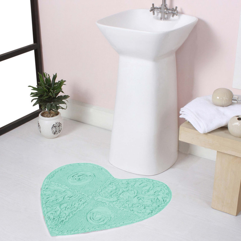 Schoenberger Heart Shape Bath Rug 25"x25", Turquoise