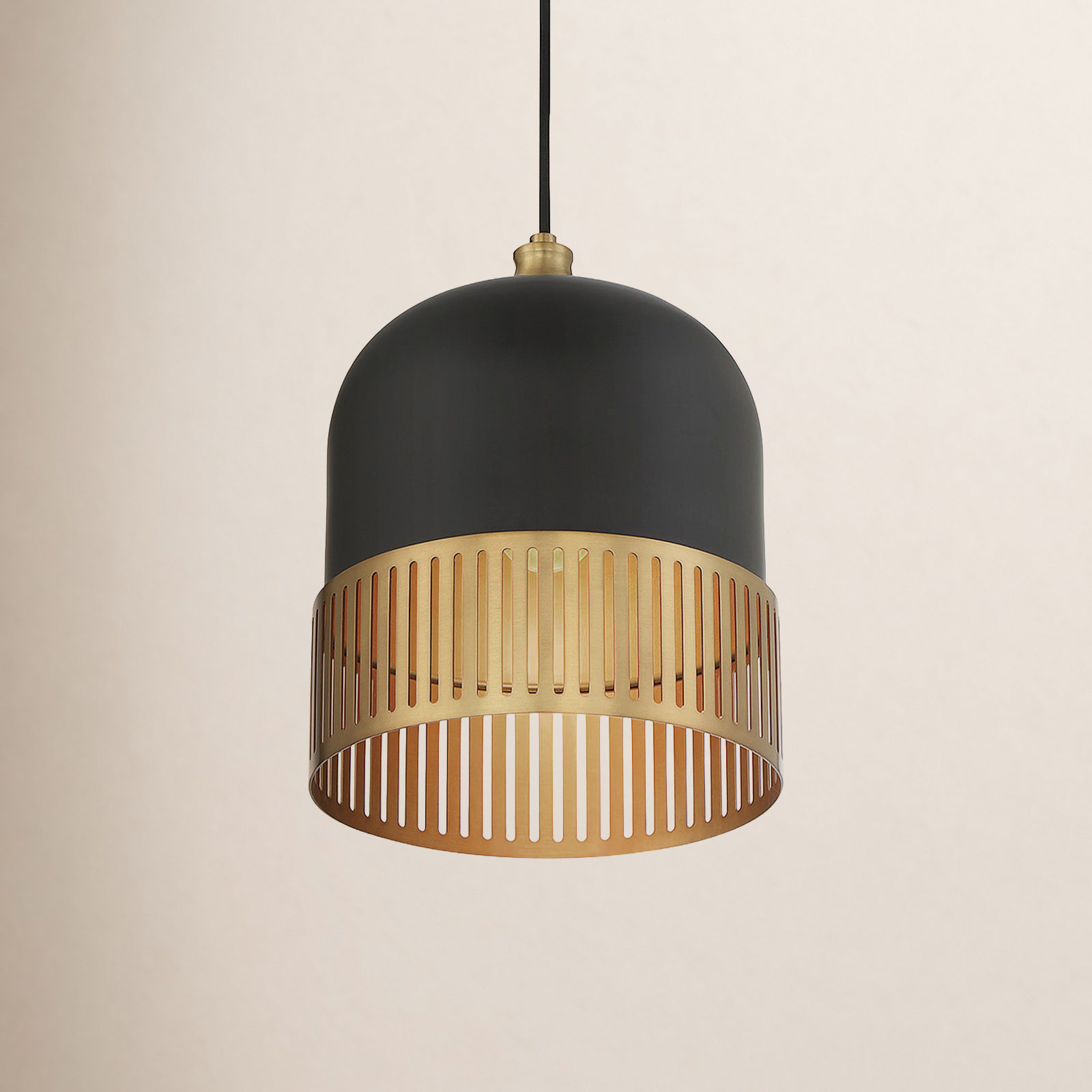 Chia Single Light Dimmable Pendant