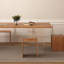 Bureau suspendu en bois massif et acrylique-966920235