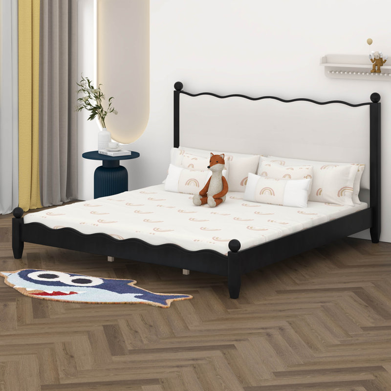Lit plateforme avec tête de lit tapissier festonnée, structure en bois, Black/Beige, King