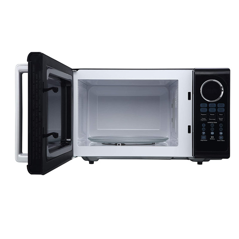 Black+Decker 0.9 Cubic Feet 900 Watt Countertop Microwave
