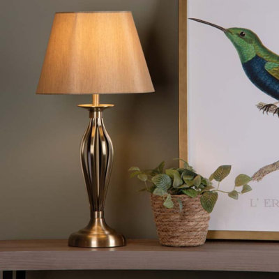 Cranesville Metal Table Lamp