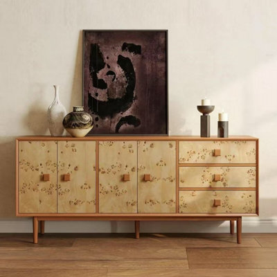 Buffet maison de style rétro