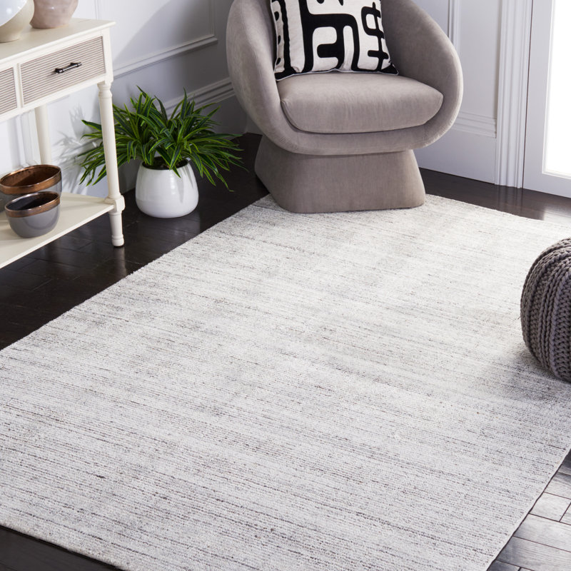 Quayshun Handwoven Ivory/Grey Area Rug, Rectangle 5' x 8'