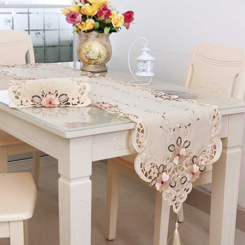 Floral Table Runner, Flowers Embroidered Home Kitchen Dining Decoration
