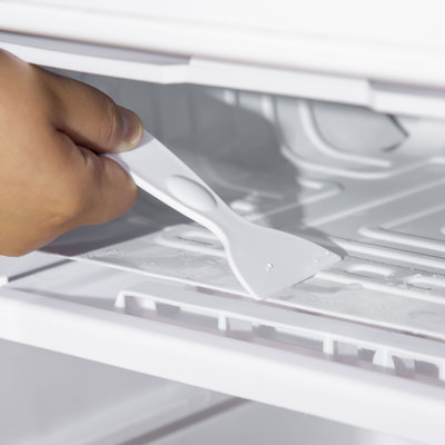 HOMCOM Under Counter Fridge 91L Small Fridge with Chiller Box