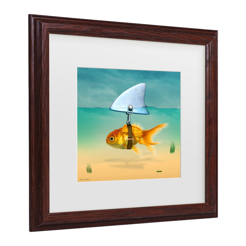 «Gold Fish» encadré par Mark Ashkenazi, H 18,75 po x l 18,75 po x P 0,75 po, Brun