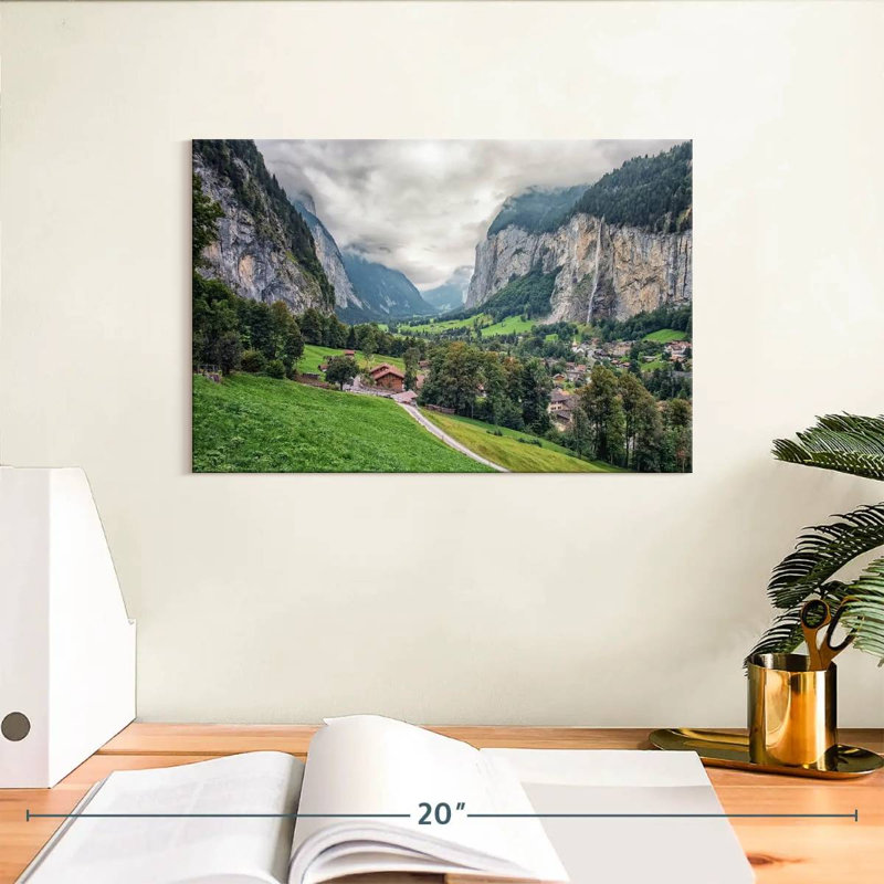 Nicci, petit village de Lauterbrunnen en Suisse, H 8 po x l 12 po