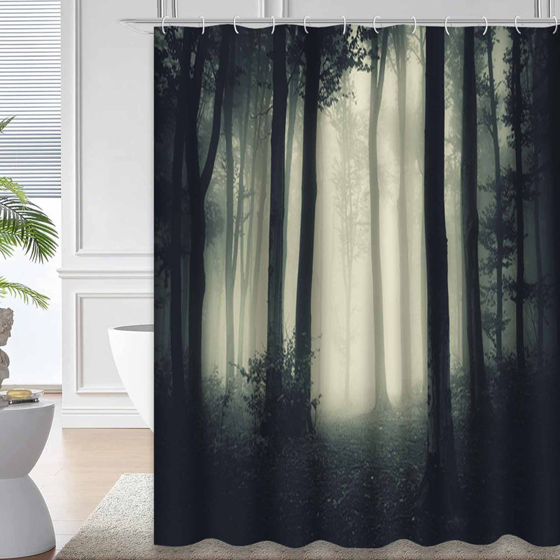 Rideau de douche foncé avec 12 crochets Dark Spooky Foggy Forest, L 72 po x l 78 po