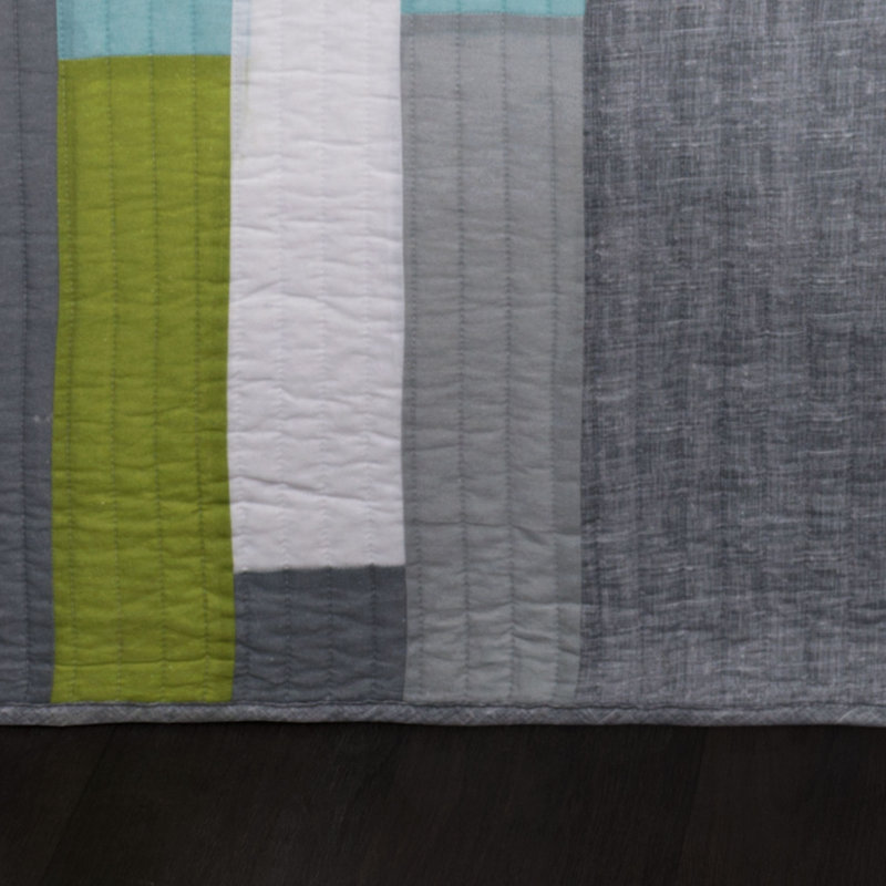 Shelly Reversible Modern & Contemporary Quilt Set, King Quilt + 2 King Sham