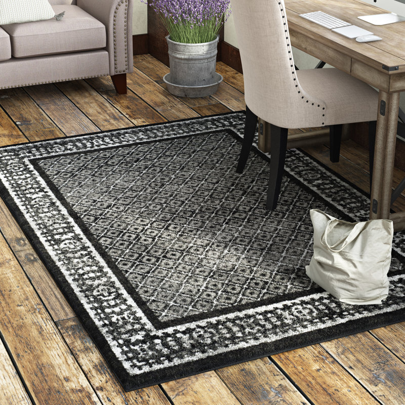 Nicarla Performance Oriental Rug, Rectangle 4' x 6'