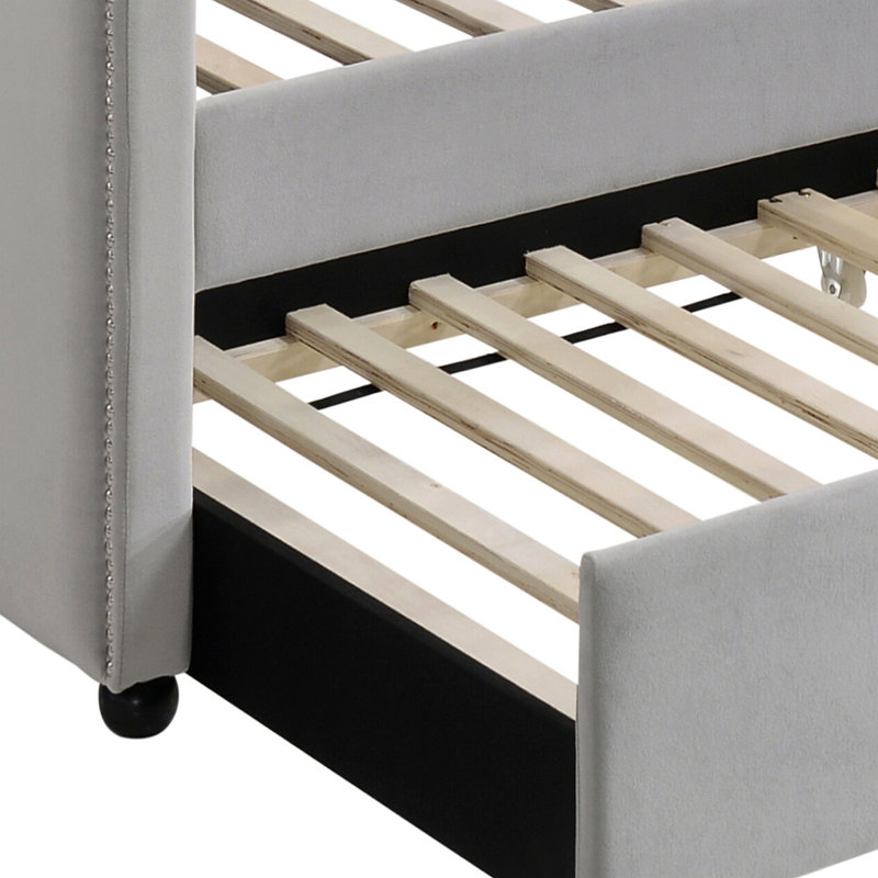 Tufted Back Daybed With Trundle