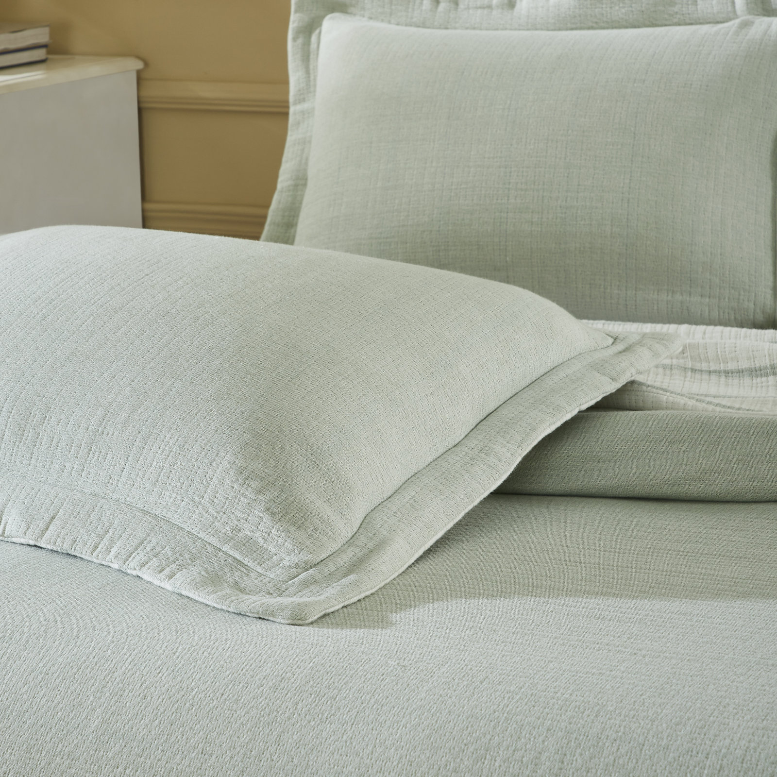 Reversible Matelasse Bedspread Set, California King Bedspread + 2 King Shams, Sage Striped