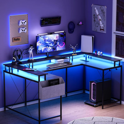 Bureau d'ordinateur en U de 78,8 po avec prises de courant, ports USB, bande DEL et support pour écran, bureau en L réversible avec tablettes de rangement