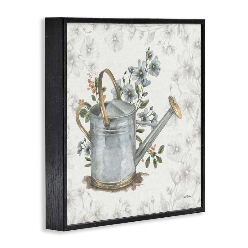 Arrosoir floral blanc, estampe numérique encadrée par Leslie Trimbach, Giclée encadrée noir minuit, H 17 po x l 17 po