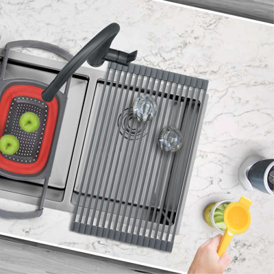 Égouttoir à vaisselle flexible enroulable pour le dessus de l'évier de 20 po STYLISH