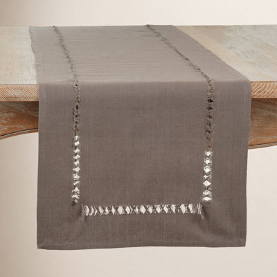 Garbo Table Runner
