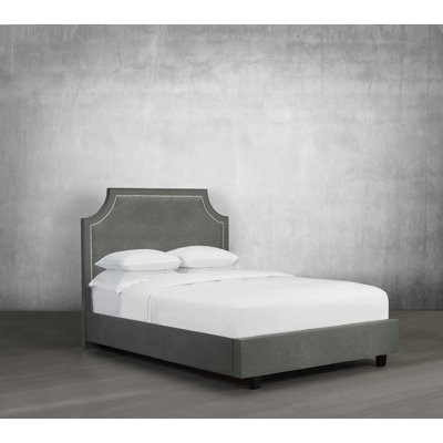 Lit plateforme en tissu d’ameublement