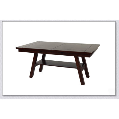 Table de salle à manger rectangulaire en bois d'hévéa avec tablette de rangement et finition noyer foncé pour espaces modernes