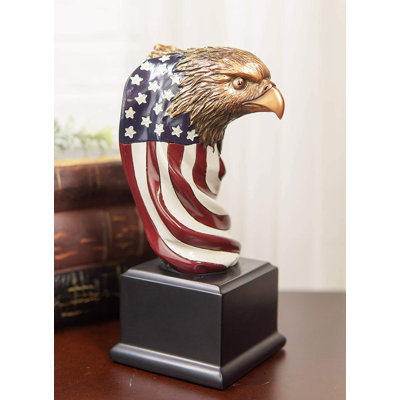 Ebros États-Unis, patriotique, majestueux aigle à tête blanche, buste surélevé sur une étoile étoilée, drapeau américain, statue de bronze en résine électrolytique avec base de trophée