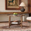 Table basse de style Mid-Century avec un design unique en forme de pétale