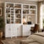 Bibliothèque murale modulaire avec bureau, échelle, tablettes ouvertes, portes à persiennes, tiroirs l 86,6 po x H 138,6 po Pierce