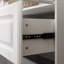 Grande armoire d'angle avec poignées et tiroirs dorés - l 98,4 po x H 74,2 po