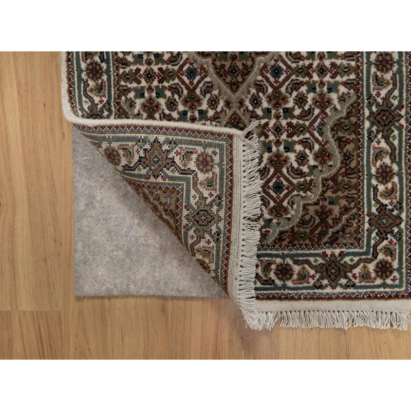 Tapis huître blanc noué à la main 2 pi x 3 pi Tabriz Mahi avec médaillon poisson 2 pi x 3 pi, pure laine, tissage dense, tapis oriental