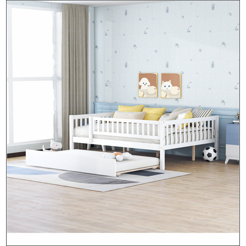 Wood Daybed with Trundle and Fence Guardrails, Full, White