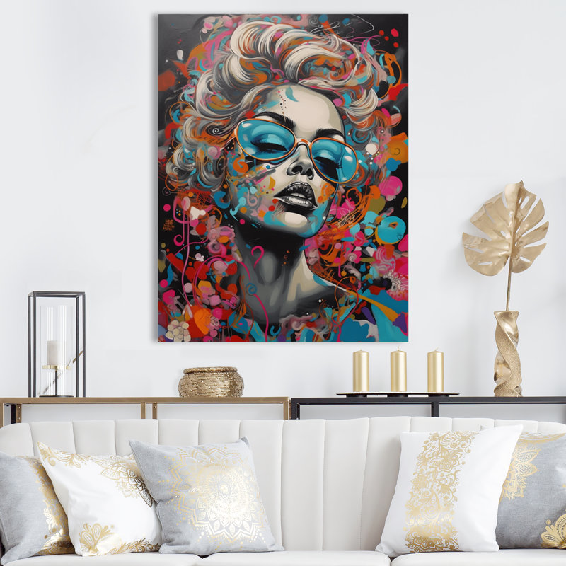 Vibrant femelle III - impression sur toile tendue, H 20 po x l 12 po x P 1 po