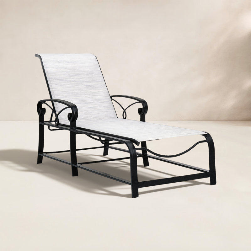 Chaise longue inclinable 71 po avec coussins 71 po