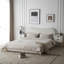 Lit rembourré élégant et moderne avec tête de lit ondulée et coutures verticales pour une ambiance de chambre à coucher confortable et élégante-966301740