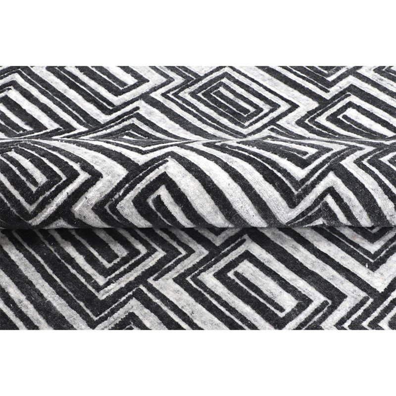 Geometric Area Rug in Navy, Rectangle 8' x 10'