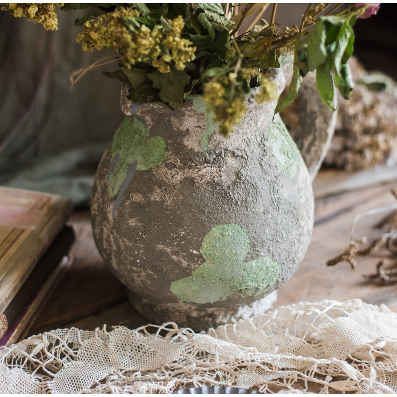 Rutan Table Vase 1