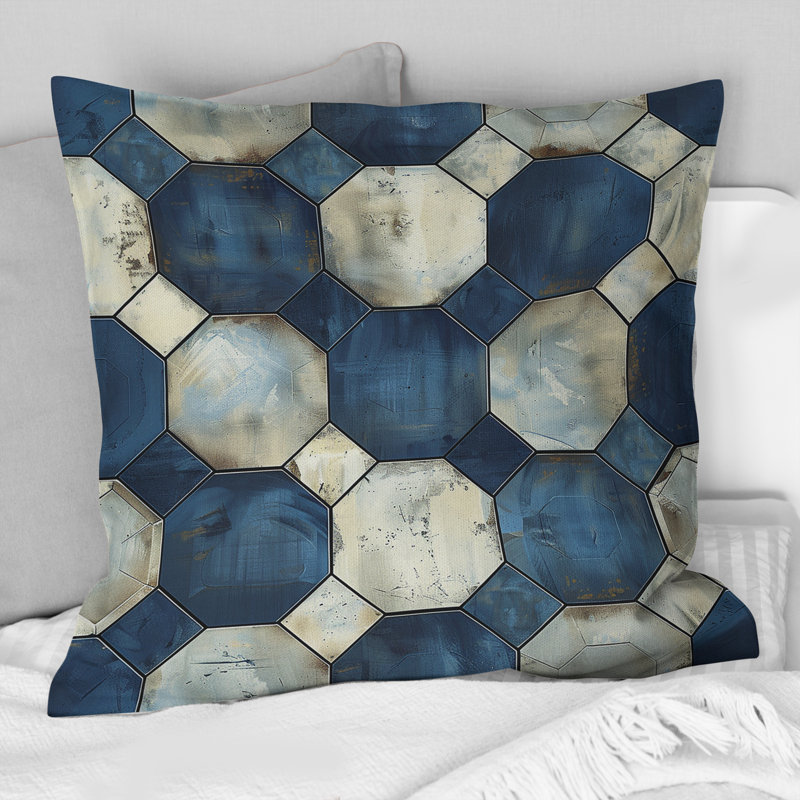 Coussin bleu et beige Midcentury Hexagon Print I - Midcentury, 16"H x 16"W