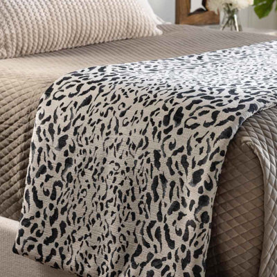 Spectrum Safari Animal Print Blanket