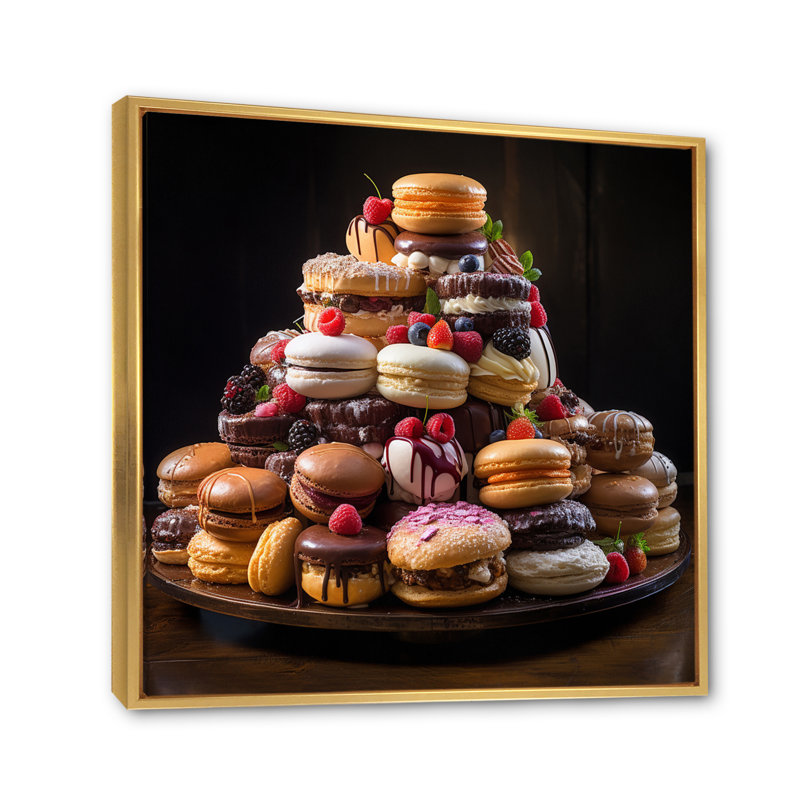 Sweet Pastries II, reproduction d'art sur toile, 36" H x 36" W, Cadre flottant doré