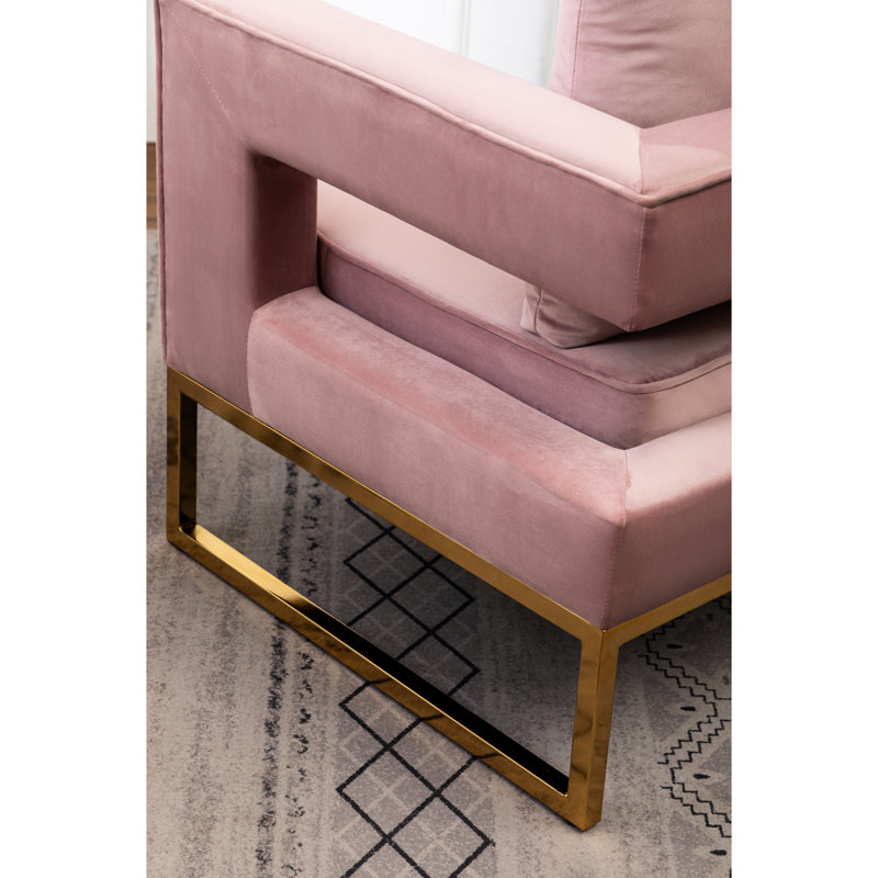 Chaise moderne rembourrée en velours rose avec des carrés découpés et un support stable rose, métal, Rose