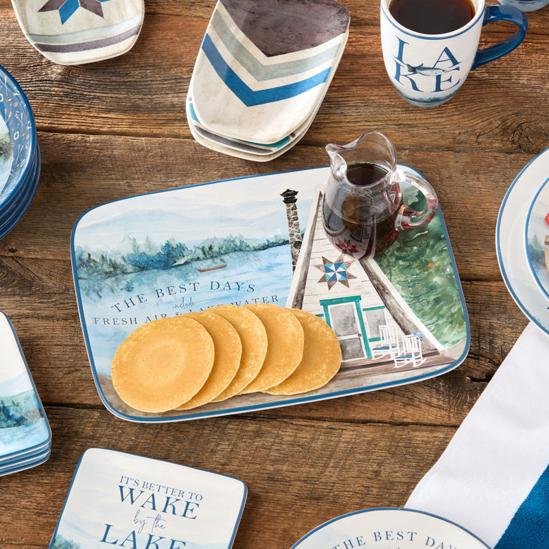 Plateau rectangulaire de 14 x 10 pouces Wake at the Lake, conception inspirée du bord du lac avec des œuvres d'art pittoresques, grès durable, va au lave-vaisselle et au micro-ondes, parfait pour les hors-d'œuvre et les plats principaux