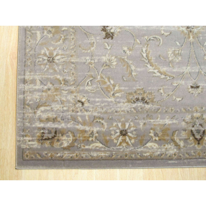 Floral Area Rug in Gray, 5' x 7'
