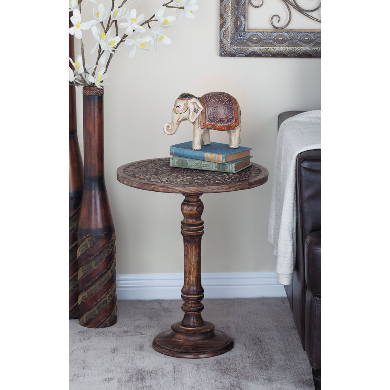 Table d'appoint latérale en bois de manguier brun à motif floral sculpté à la main avec base tournée, Brun